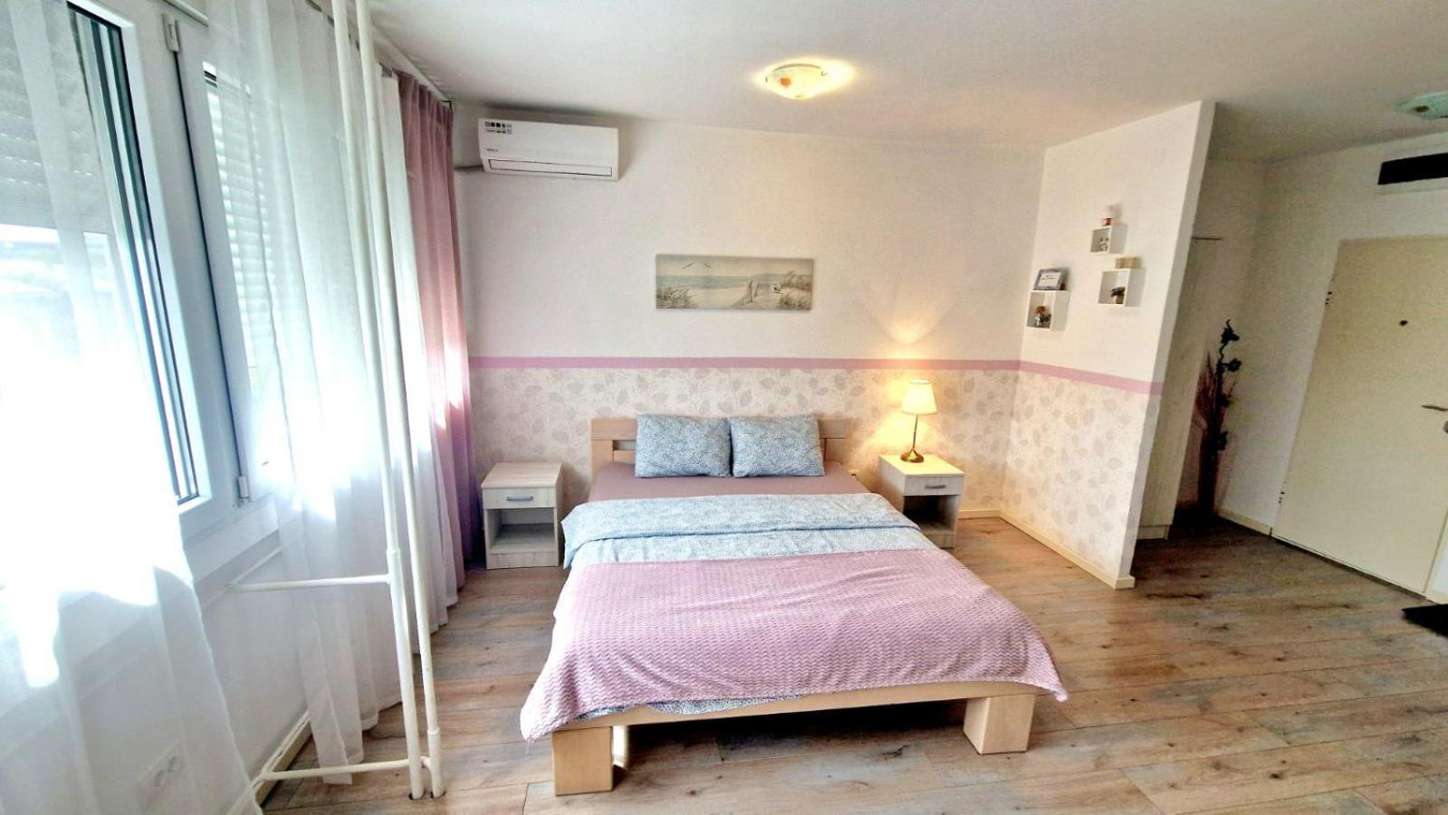 Apartmani Paku Βελιγράδι Εξωτερικό φωτογραφία