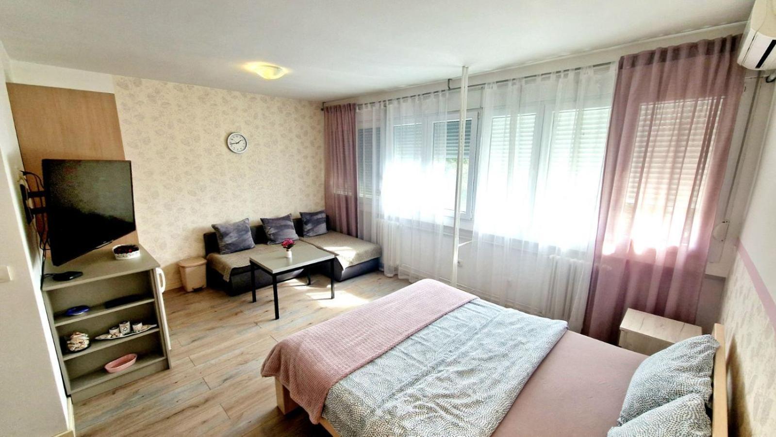 Apartmani Paku Βελιγράδι Εξωτερικό φωτογραφία